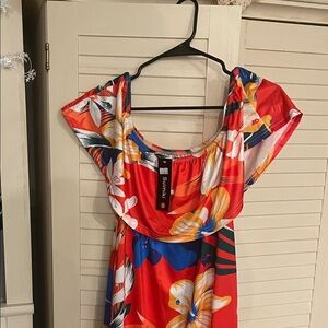 Women's Strapless Floral Dress - Red runs small, says 3x more like 1x.